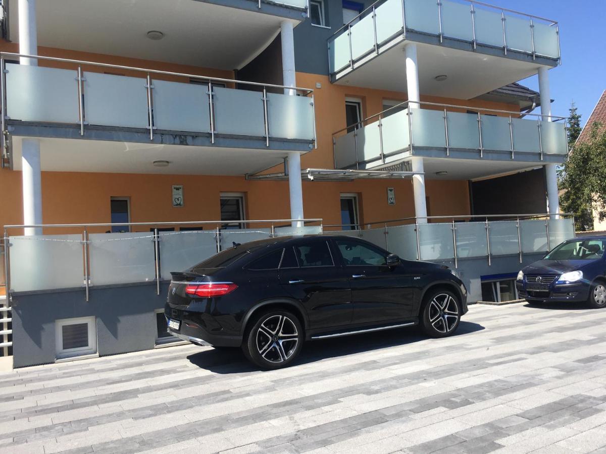 Apartment Euro As Kappel-Grafenhausen Eksteriør bilde