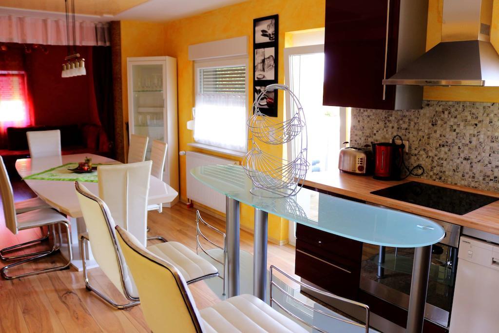 Apartment Euro As Kappel-Grafenhausen Rom bilde