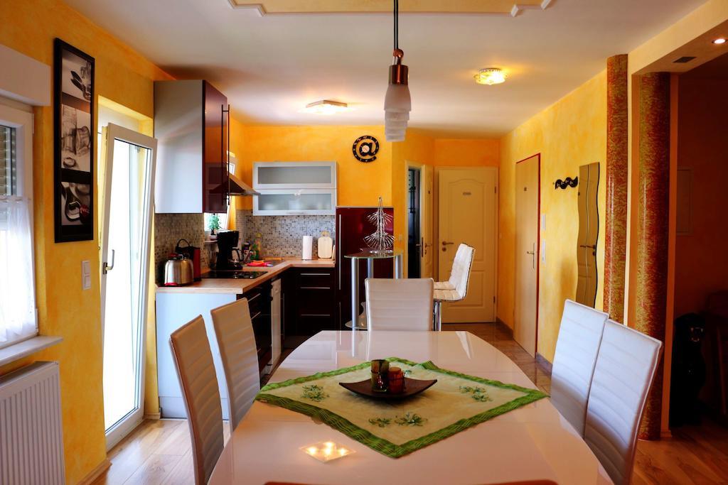 Apartment Euro As Kappel-Grafenhausen Rom bilde